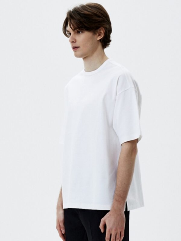Oversized solid white tshirt - Image 3